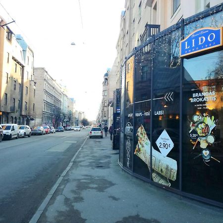 Ferienwohnung Tiny Non-Smoking Caka & Free Parking Riga Exterior foto