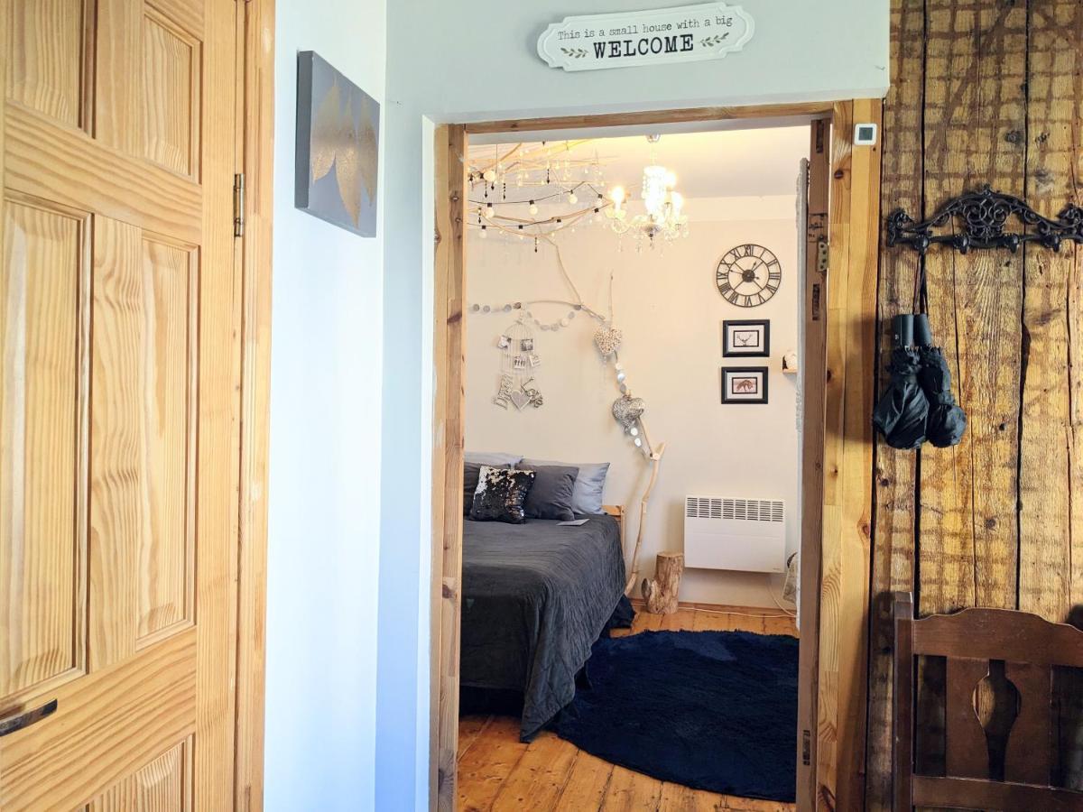 Ferienwohnung Tiny Non-Smoking Caka & Free Parking Riga Exterior foto